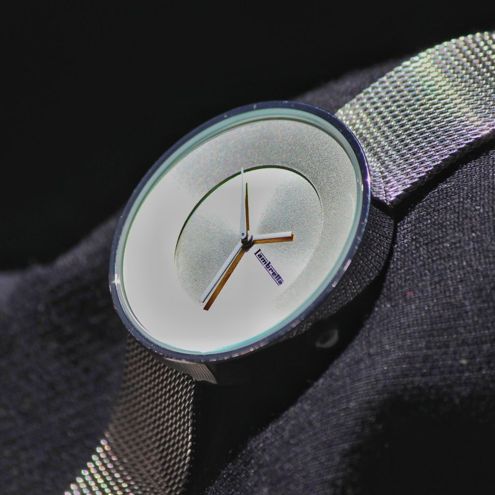 Lambretta Cielo 37 Italian design small silver mash strap watch